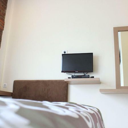 Amerta Giri Guest House Wonosobo Bagian luar foto